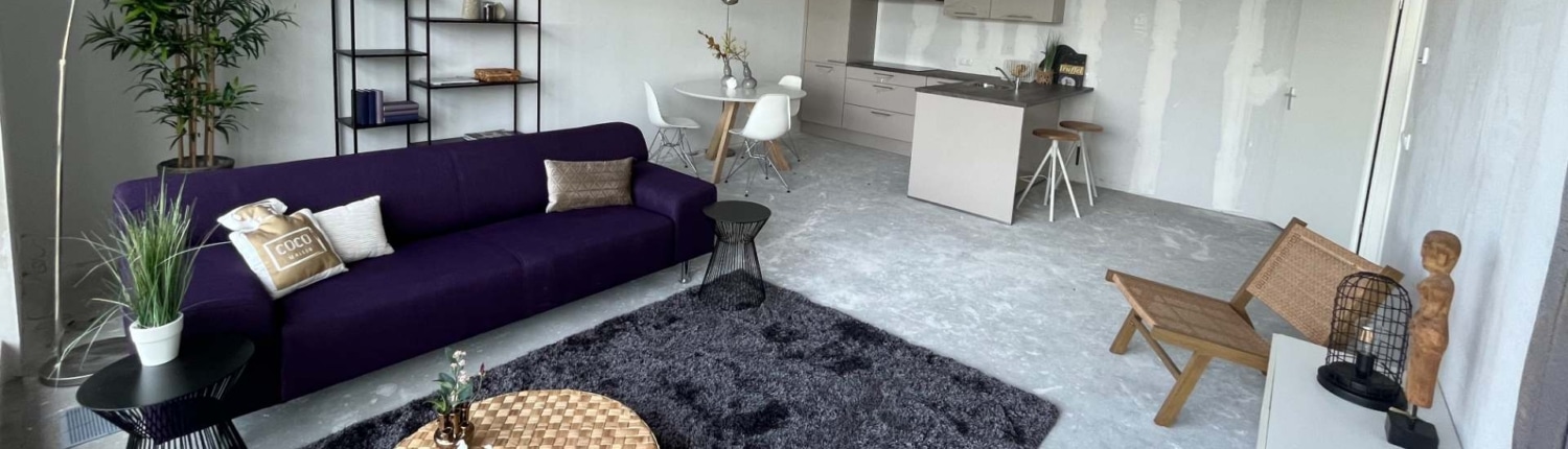 Modelwoning Three in One - ruim opgezette woonkamer